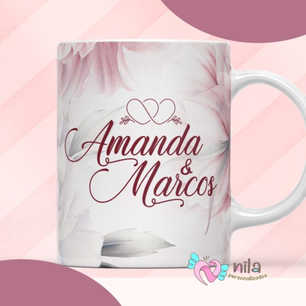 Caneca com Nome dos Noivos Floral