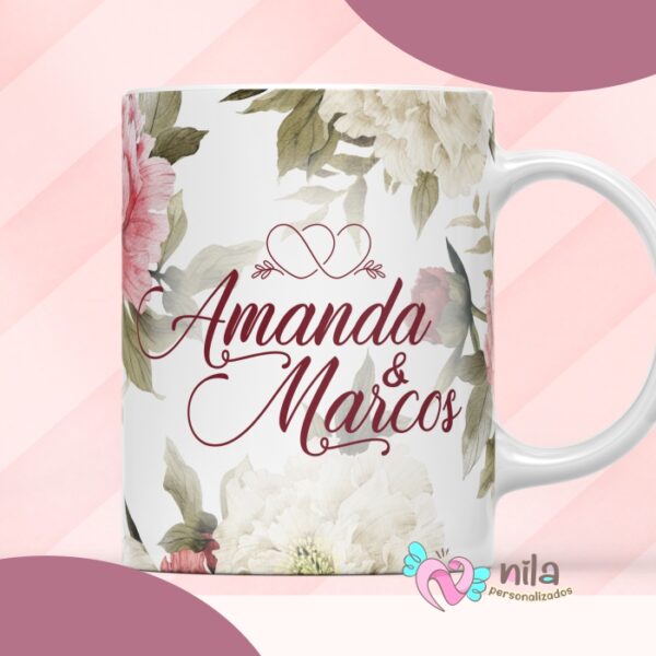 Caneca com Nome dos Noivos Floral