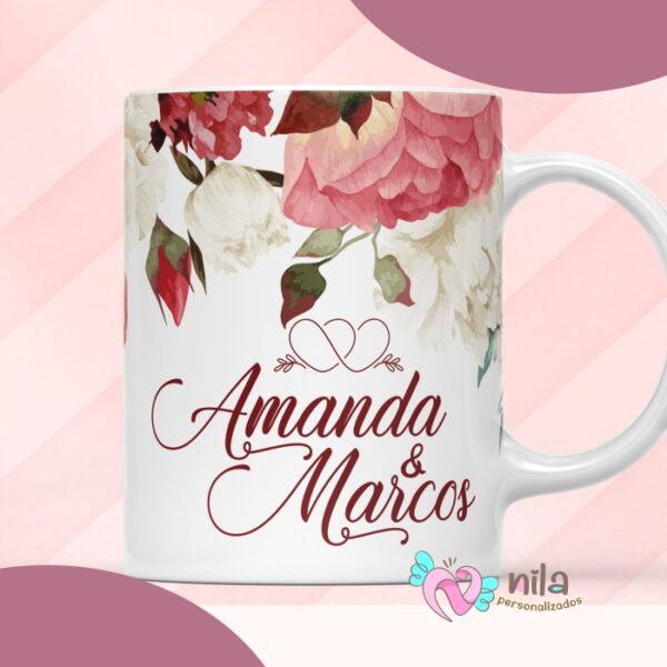 Caneca com Nome dos Noivos Floral