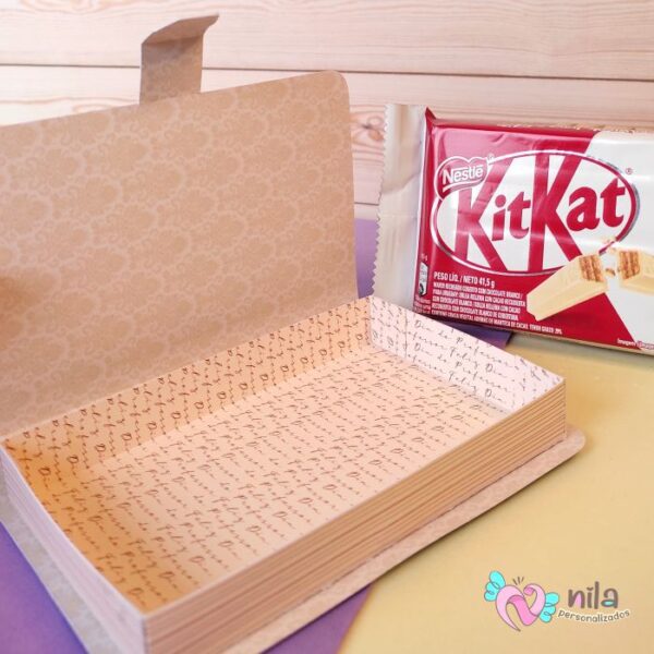 Caixa Kit kat Livro COM Doce - Image 2