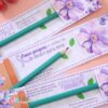 50 Porta lápis + 50 lápis Personalizado Março Lilás - Image 4